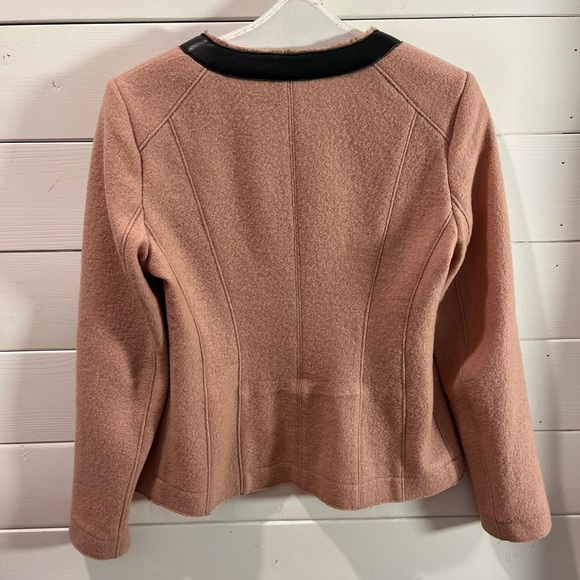 ❣️🩷 IRIS SETLAKWE Wool & Leather Blazer – Size 6 - Picture 8 of 11